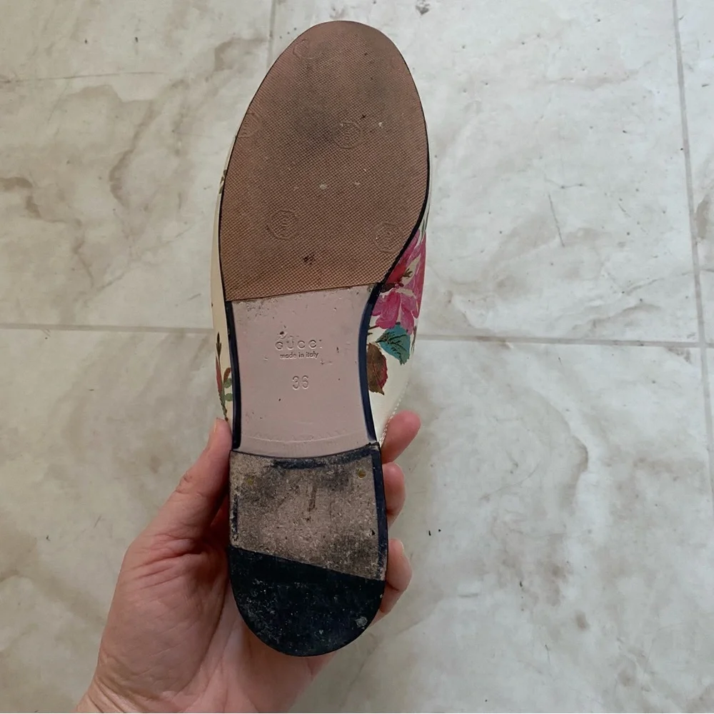 $990 Gucci Made in Italy Calfskin Stamp Allover Rose Princetown Mules Size 6 - Picture 11 of 11